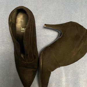 Black heeled booties